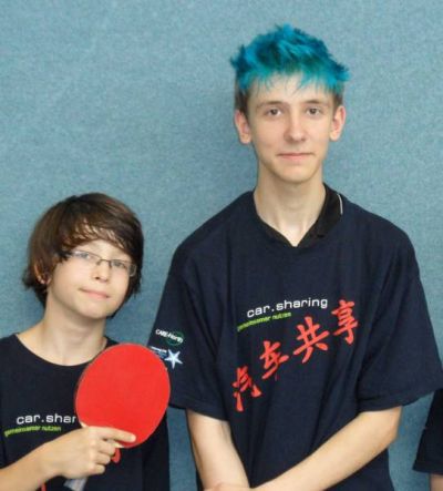 Turas Nachwuchs-Tischtennisspieler Alper Bicak (links) und Marc Baude