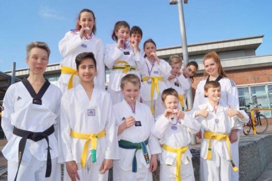 Der Taekwondo-Nachwuchs von Tura überzeugte im schleswig-holsteinischen Tornesch mit guten Leistungen
